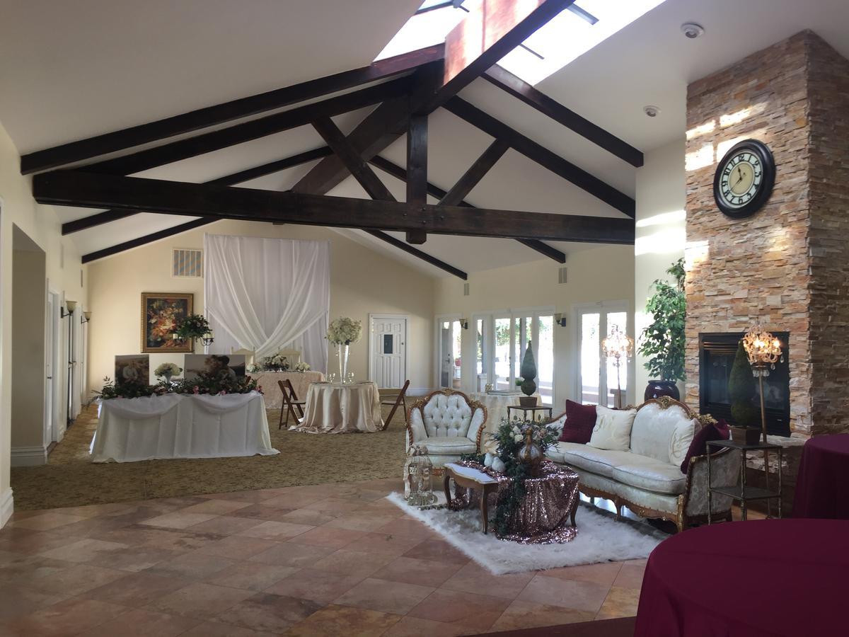 Tuscany Hills Retreat Escondido Exterior photo