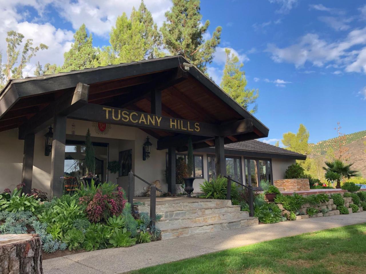 Tuscany Hills Retreat Escondido Exterior photo